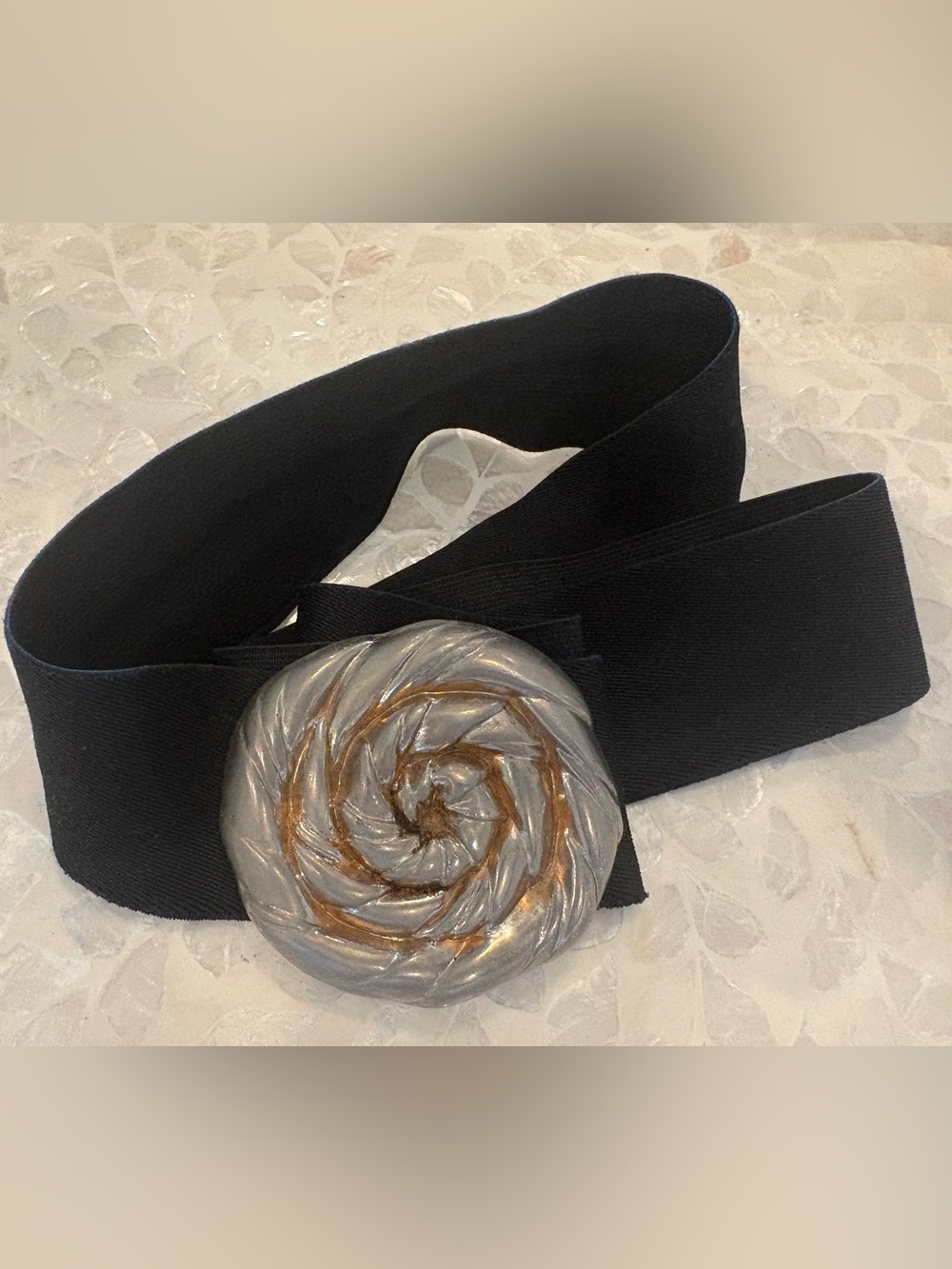 Vintage Pearl by Axiom Black Elastic Ribbon Belt with Silver/Gold Spiral Buckle